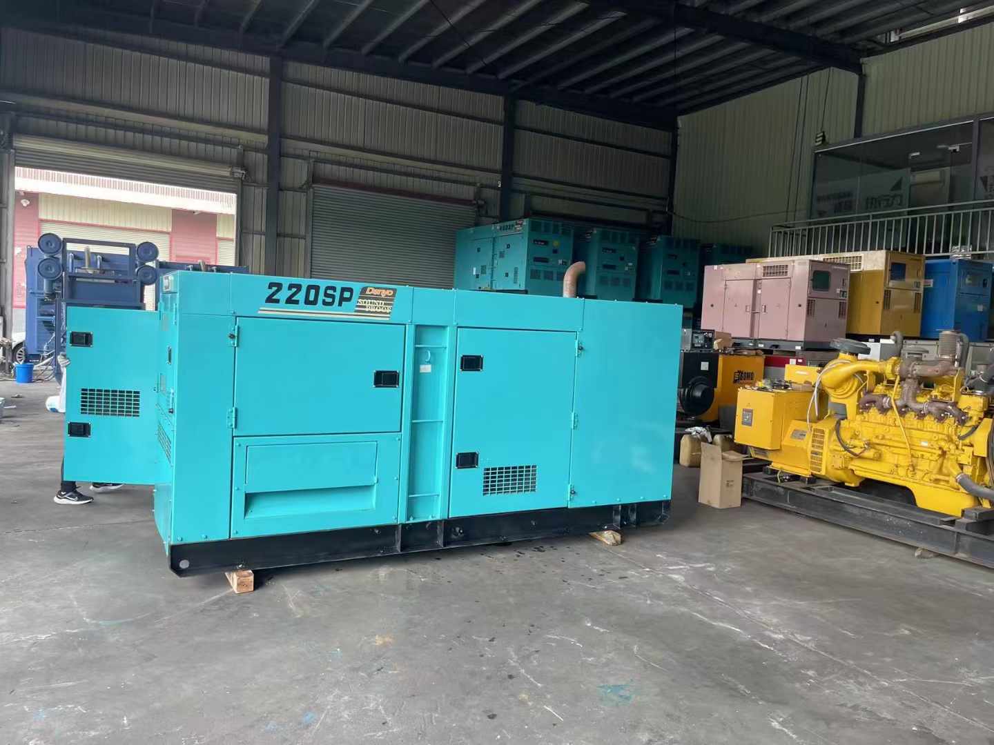 志丹800kW 柴油发电机的输出电流波动范围是多少？