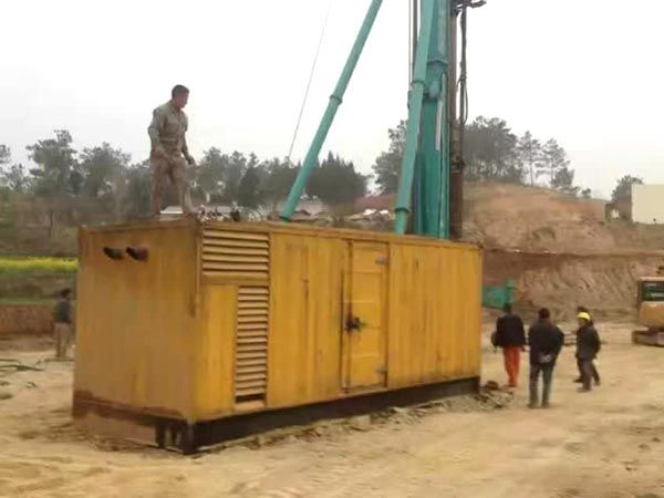 志丹如何判断水冷式机油散热器密封件是否需要更换？